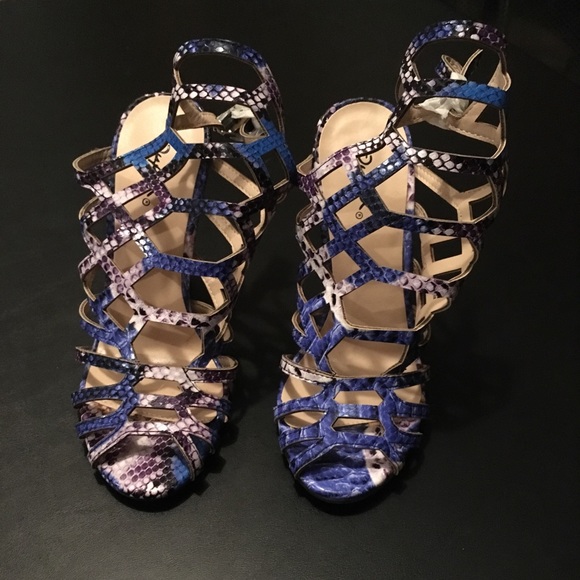 Charlotte Russe Purple and Blue Scale Heels - Picture 2 of 7